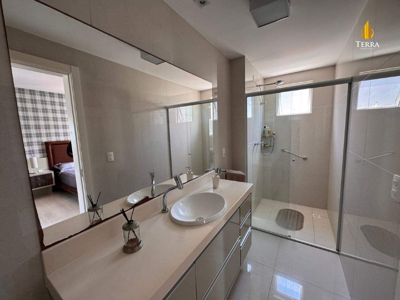 Edifício Costa Insolaratta Apartamento com 2 quartos, Centro: 