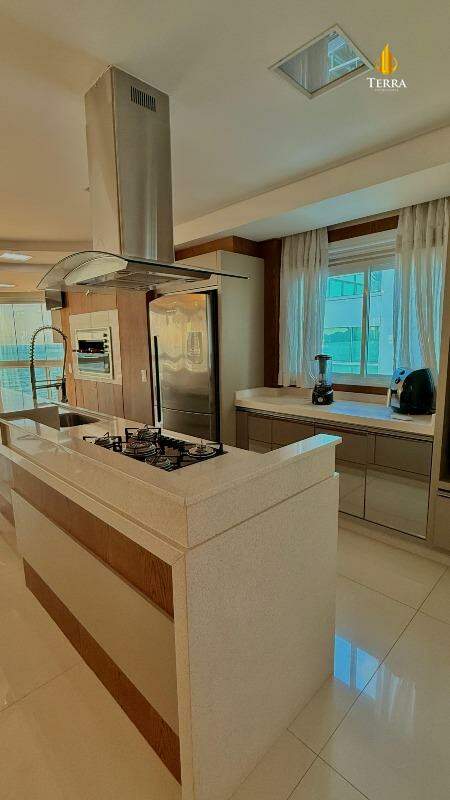 Edifício Gran Felicitá Residence Apartamento com 4 quartos, Centro: 
