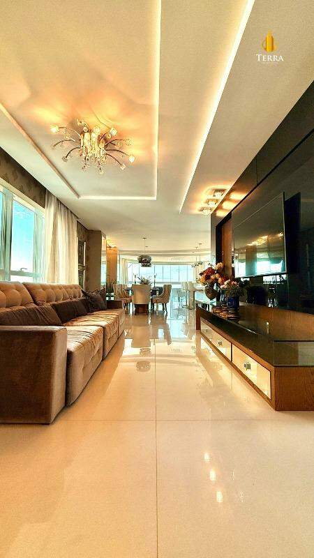 Edifício Gran Felicitá Residence Apartamento com 4 quartos, Centro: 
