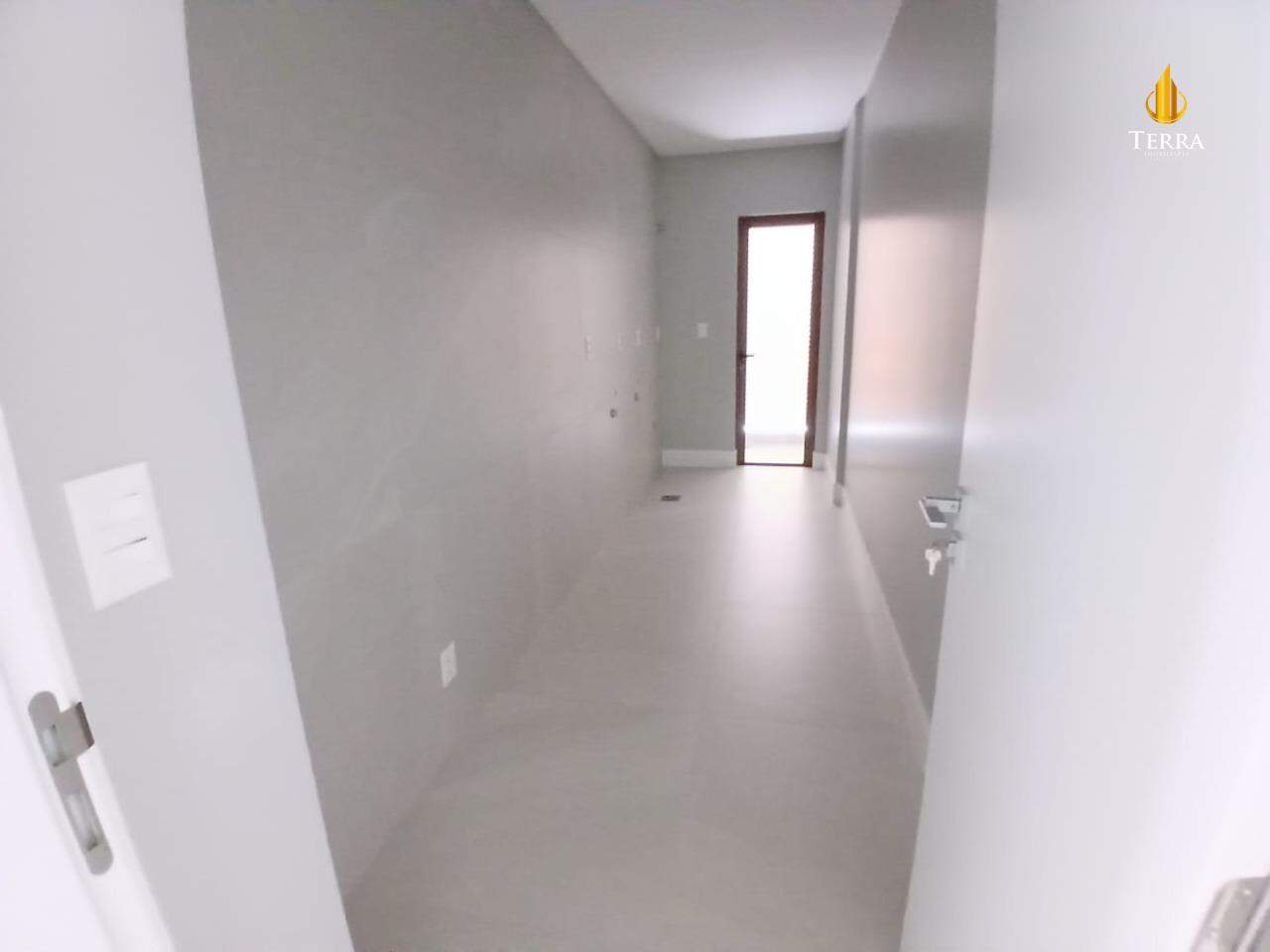 Ocean Wind Praia Brava Apartamento com 3 quartos, Praia Brava: 