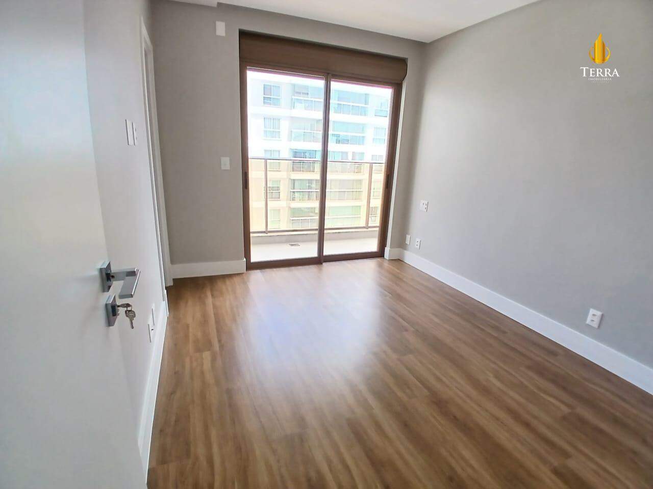 Ocean Wind Praia Brava Apartamento com 3 quartos, Praia Brava: 