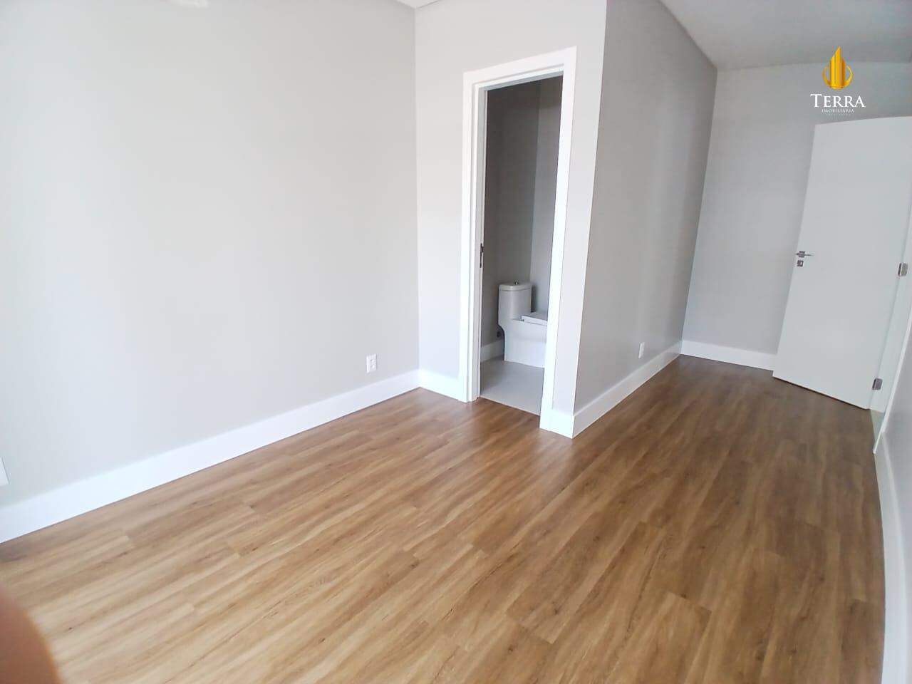 Ocean Wind Praia Brava Apartamento com 3 quartos, Praia Brava: 