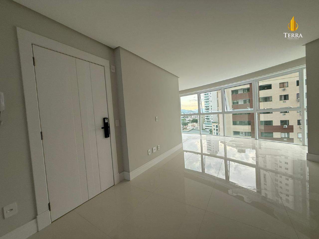 Magnifique Tower Residence Apartamento com 3 quartos, Centro: 