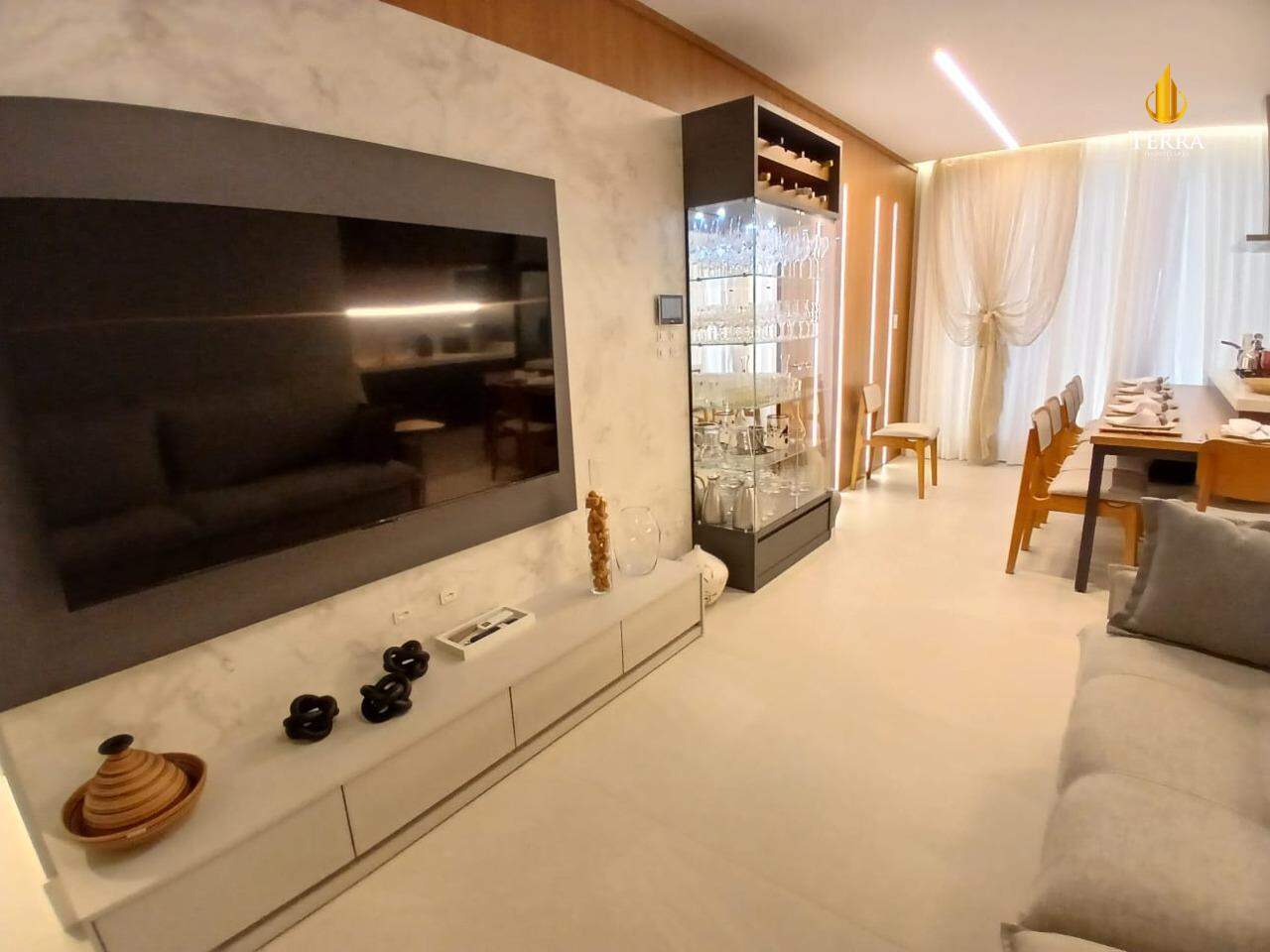 Ocean Wind Praia Brava Apartamento com 3 quartos, Praia Brava: 