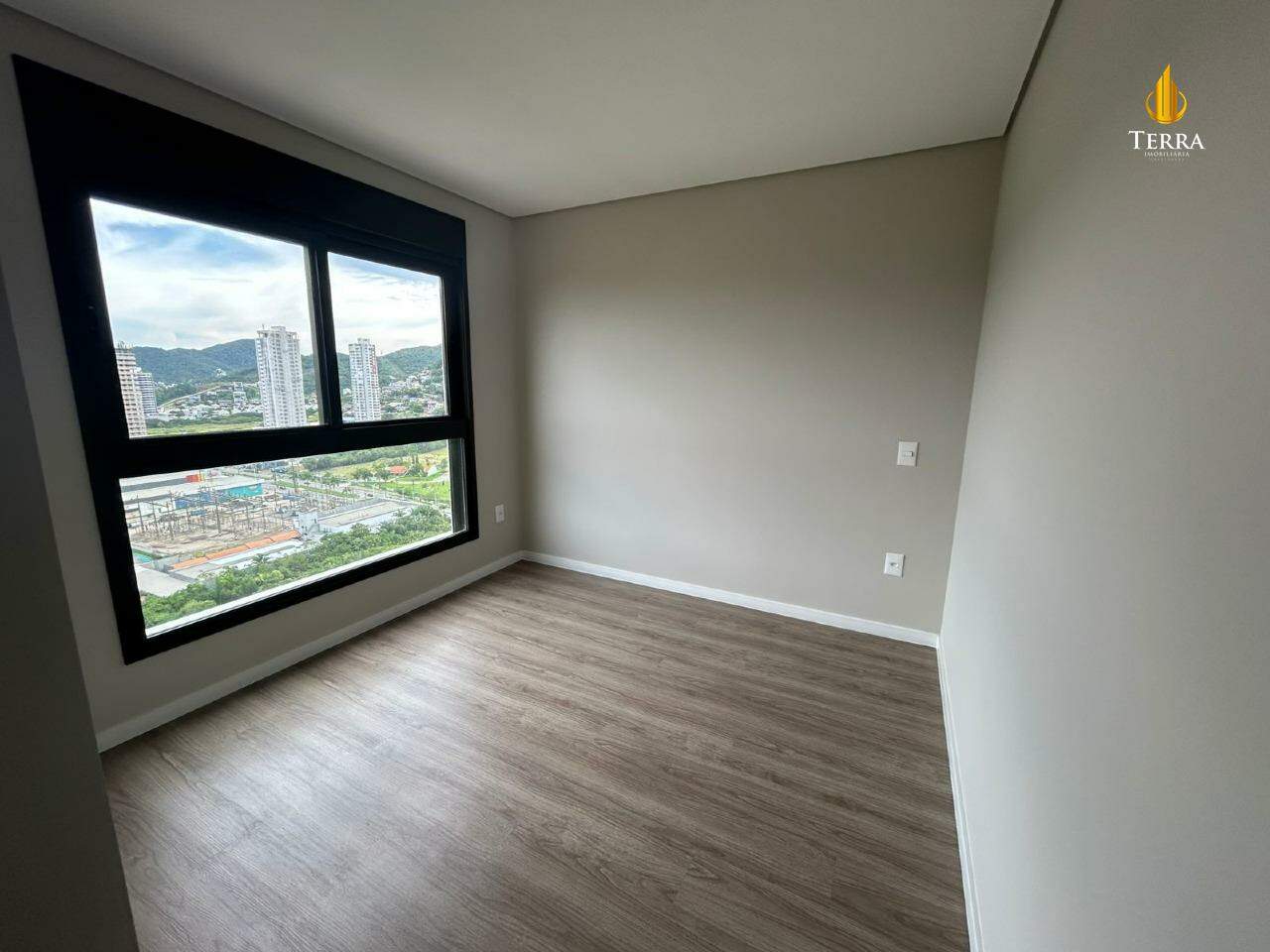 Torres da Brava - Brisa Apartamento com 3 quartos, Praia Brava: 