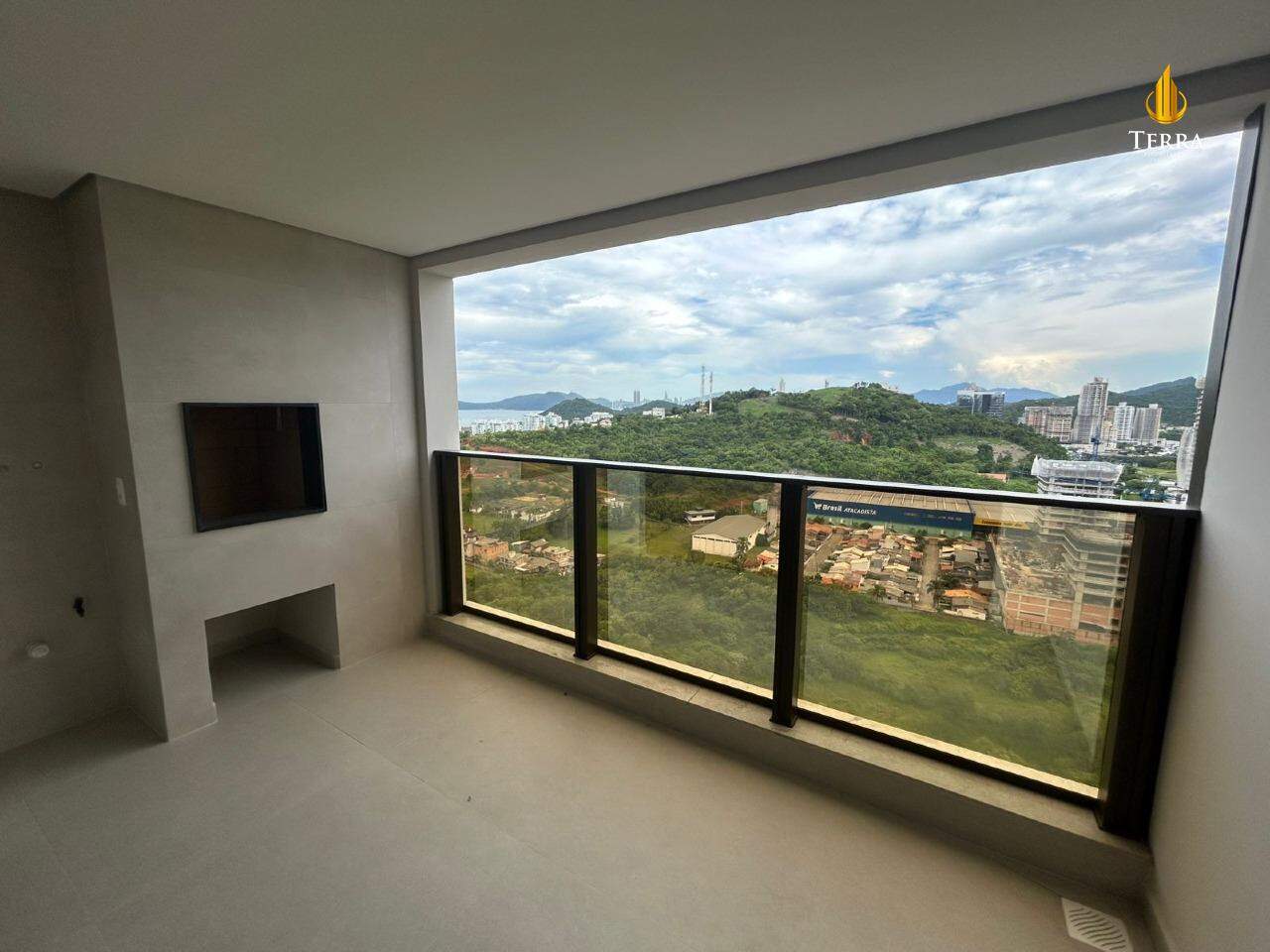 Torres da Brava - Brisa Apartamento com 3 quartos, Praia Brava: 