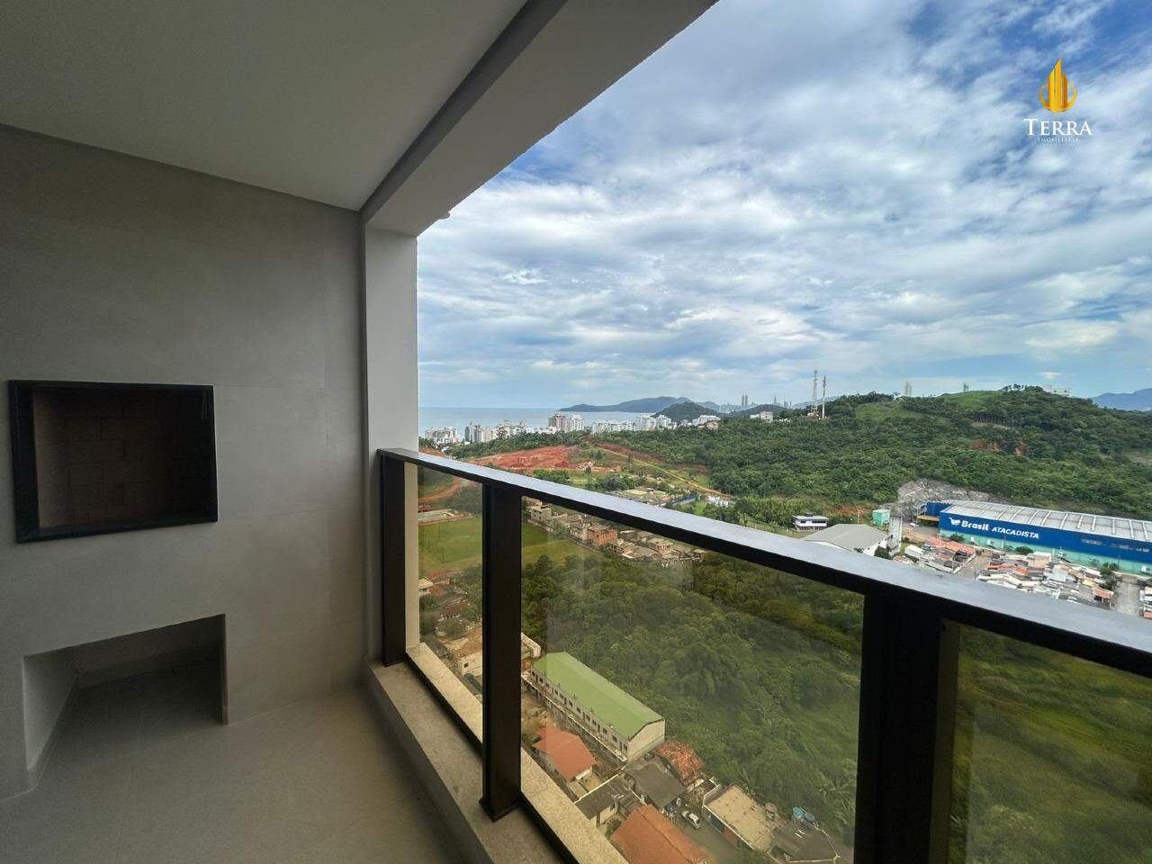 Torres da Brava - Brisa Apartamento com 3 quartos, Praia Brava: 