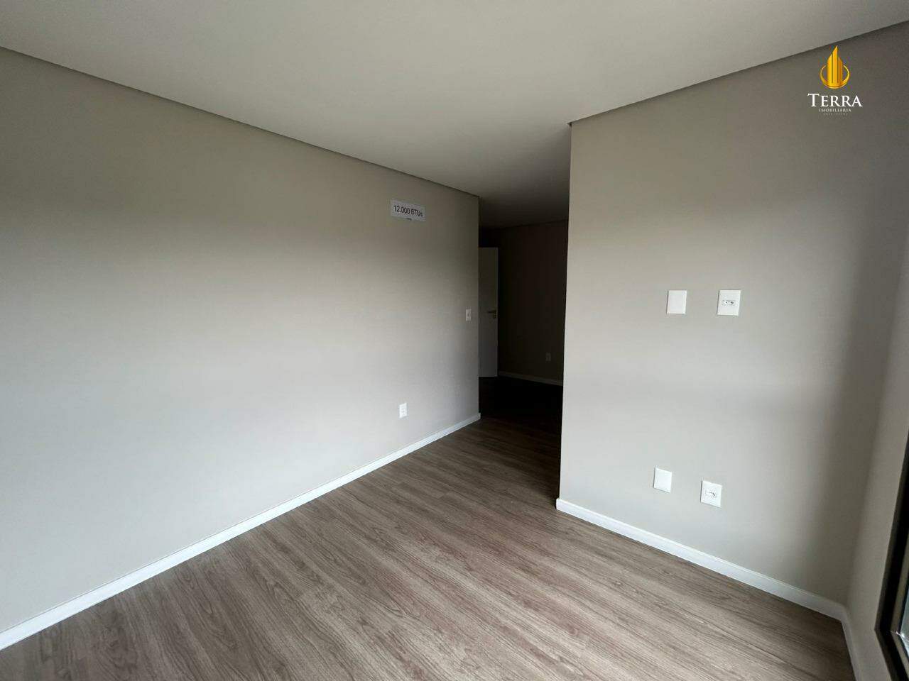 Torres da Brava - Brisa Apartamento com 3 quartos, Praia Brava: 