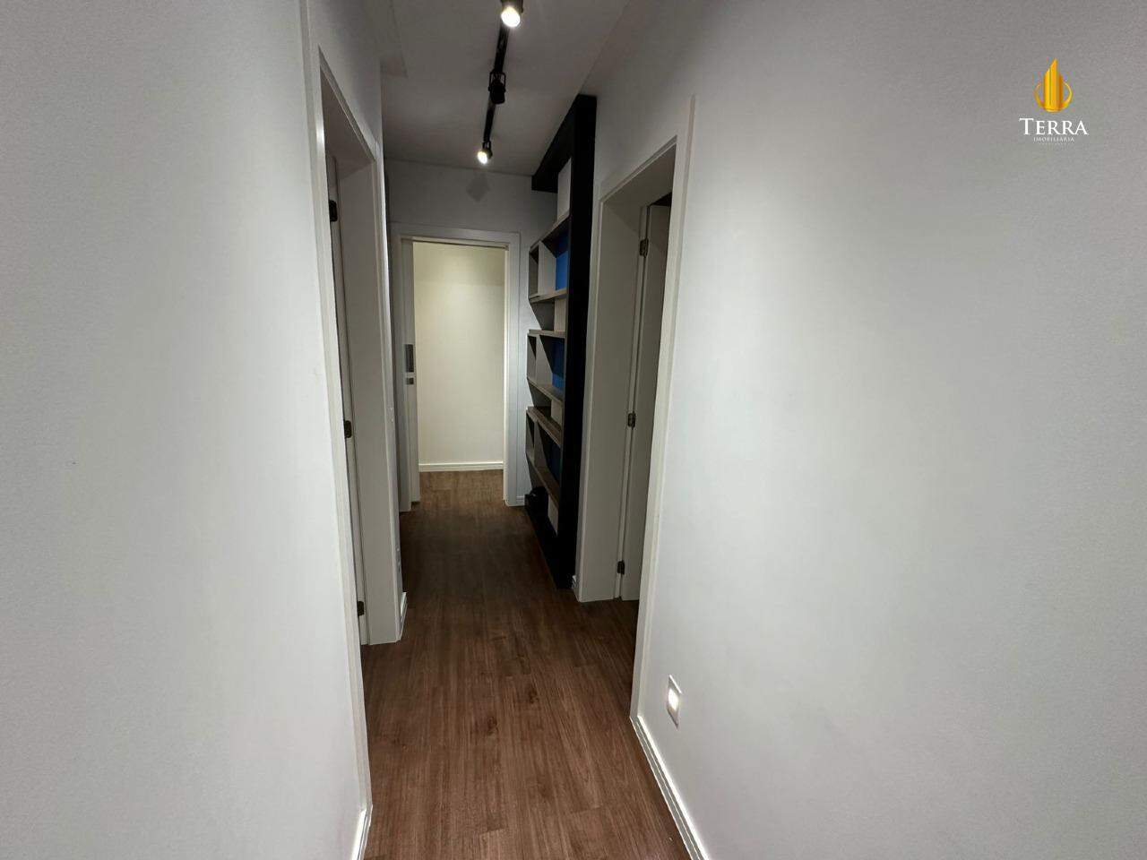 Edifício Torre Esmeralda Apartamento com 3 quartos, Centro: 