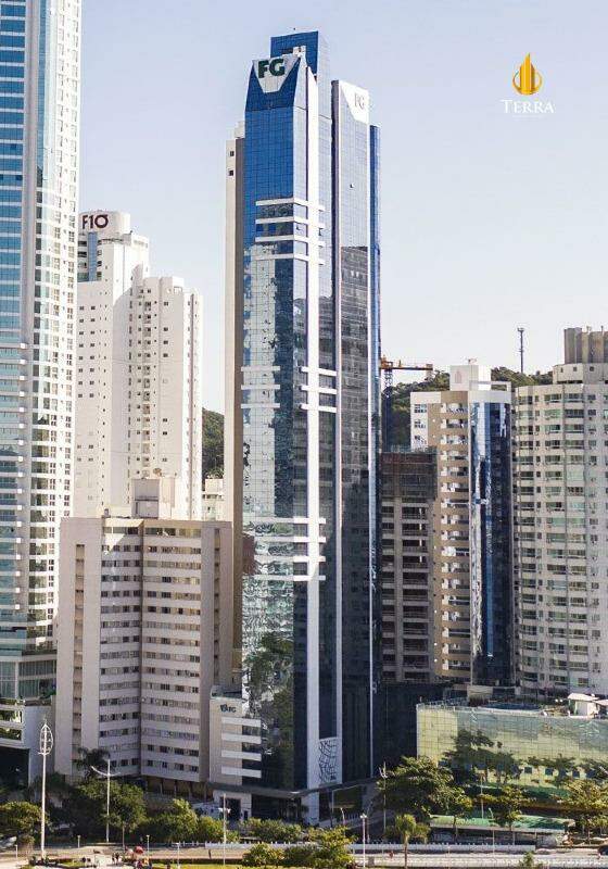 Edifício Sky Tower Apartamento com 3 quartos, Pioneiros: