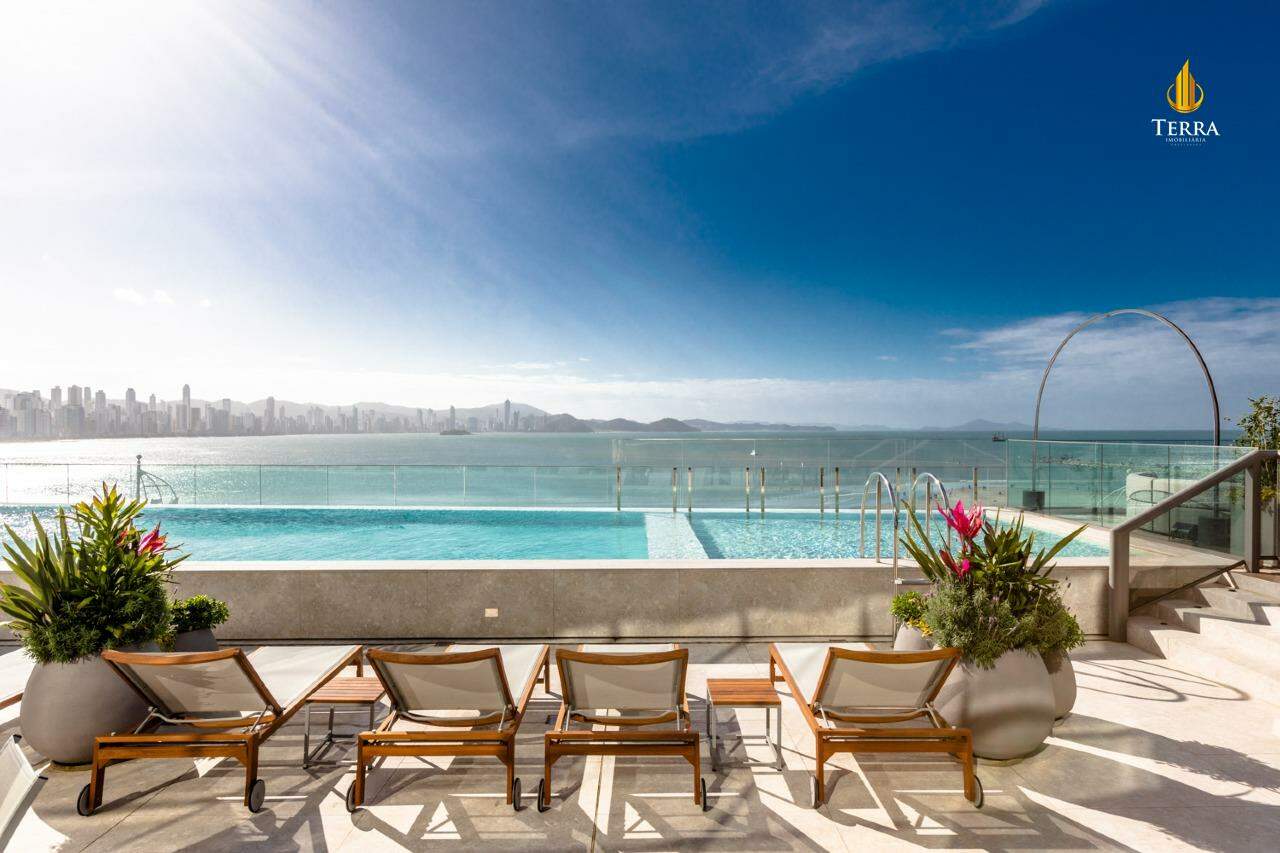 Edifício Pharos Residencial Apartamento com 4 quartos, Centro: 