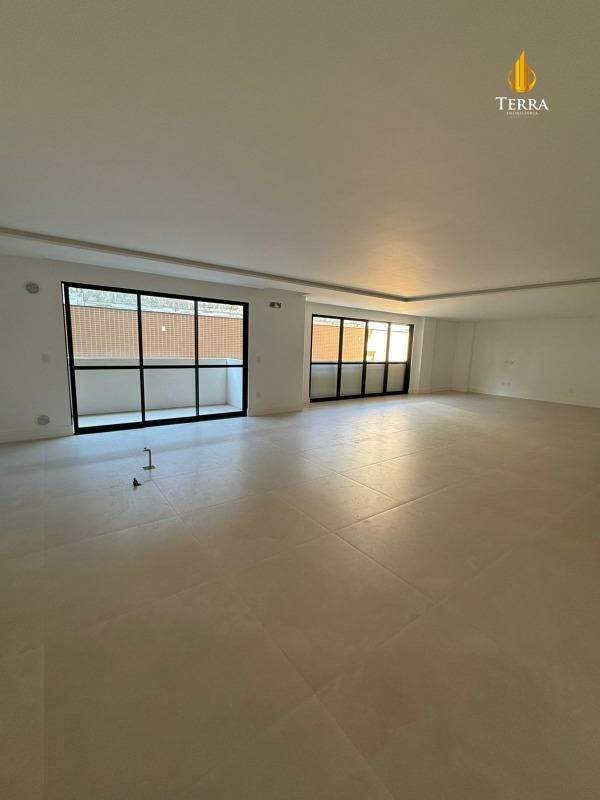 La Plage Apartamento com 3 quartos, Cabeçudas: