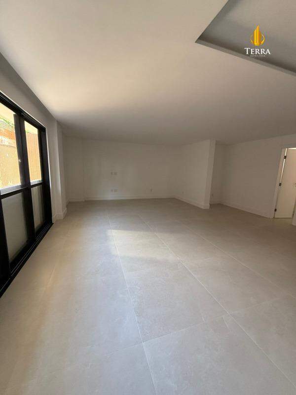 La Plage Apartamento com 3 quartos, Cabeçudas: 