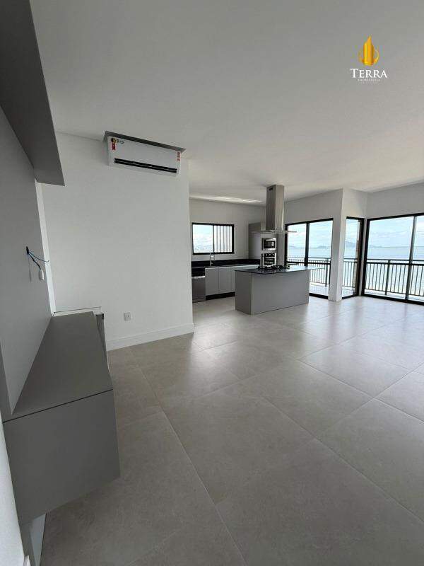 La Plage Apartamento com 3 quartos, Cabeçudas: 