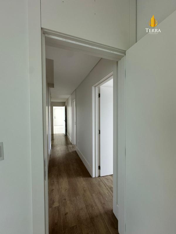 Edifício Ville Del’ Acqua Residence Apartamento com 4 quartos, Centro: 