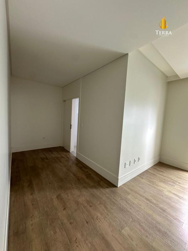 Edifício Ville Del’ Acqua Residence Apartamento com 4 quartos, Centro: 