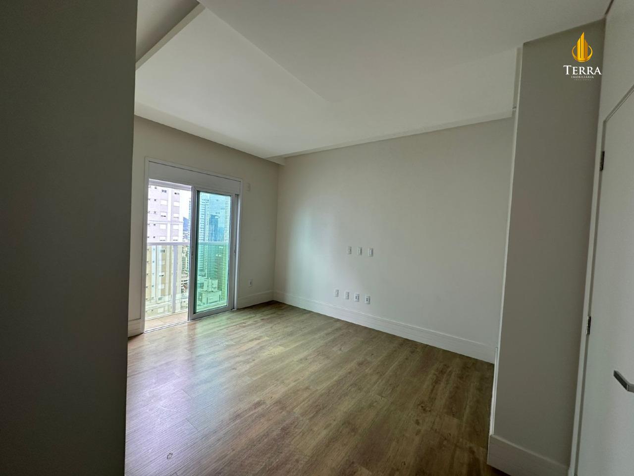 Edifício Ville Del’ Acqua Residence Apartamento com 4 quartos, Centro: 