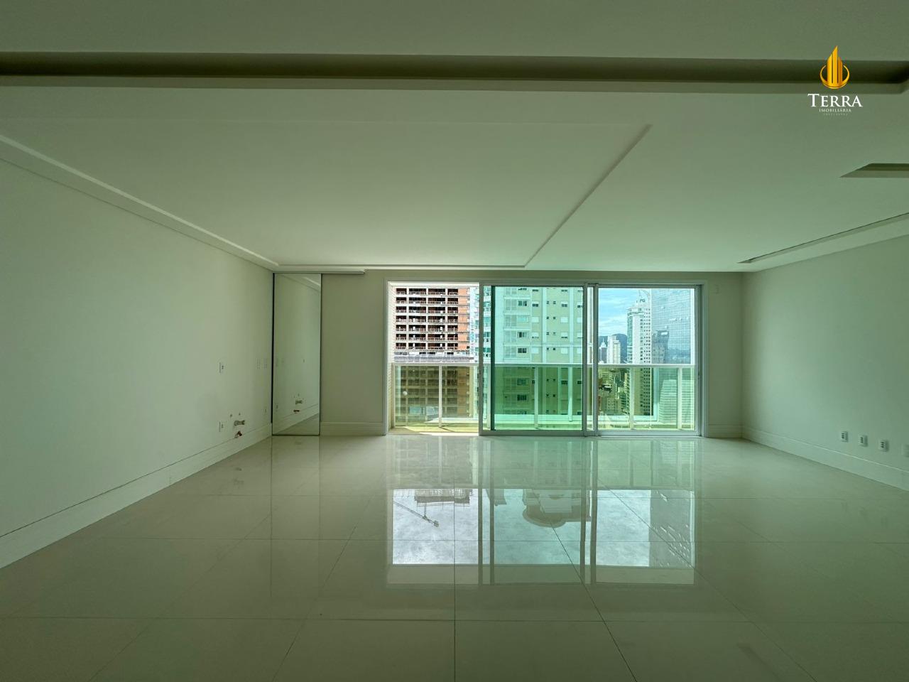 Edifício Ville Del’ Acqua Residence Apartamento com 4 quartos, Centro: 