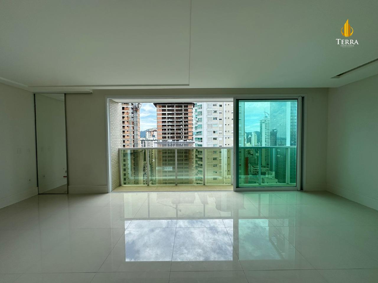 Edifício Ville Del’ Acqua Residence Apartamento com 4 quartos, Centro: 