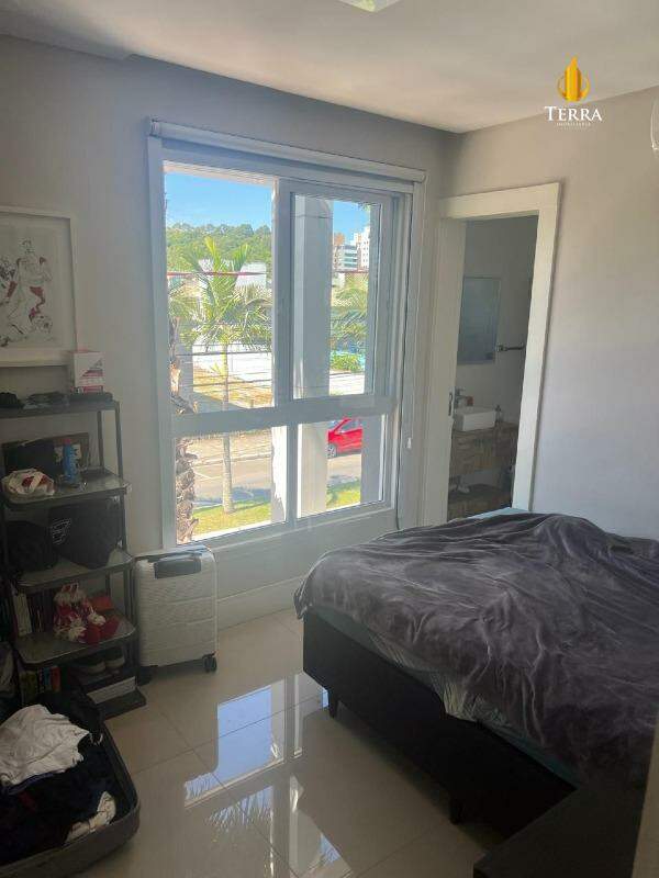 Apartamento com 2 quartos, Praia dos Amores: 