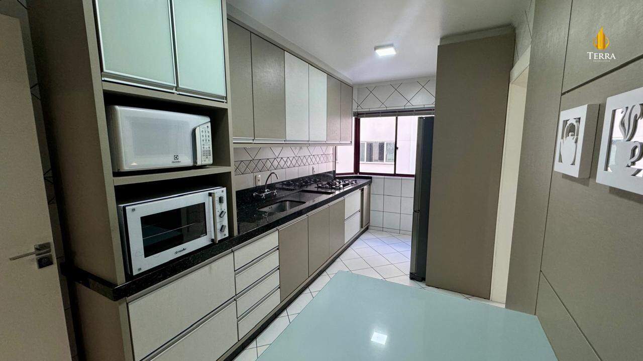 Residencial Clermont Ferrand Apartamento com 3 quartos, Centro: 