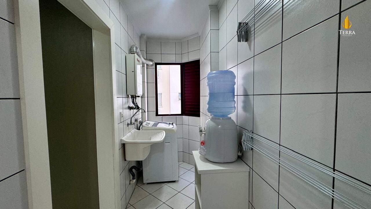 Residencial Clermont Ferrand Apartamento com 3 quartos, Centro: 