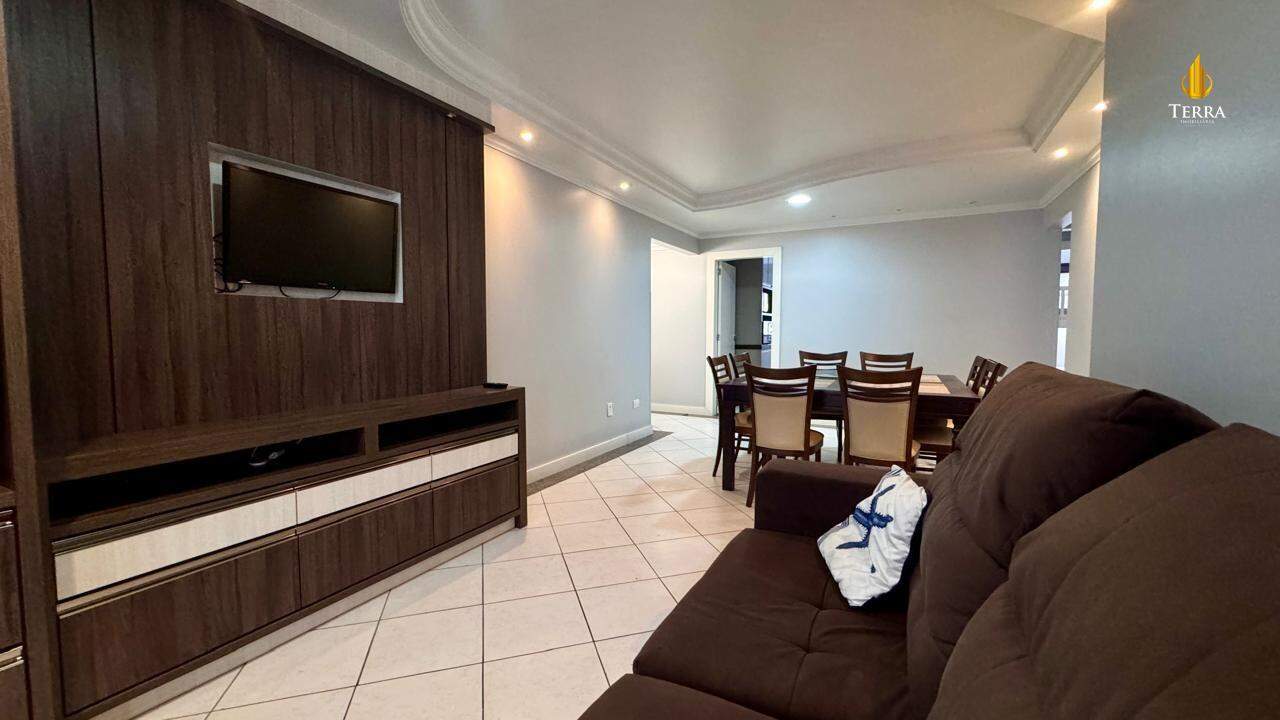 Residencial Clermont Ferrand Apartamento com 3 quartos, Centro: 