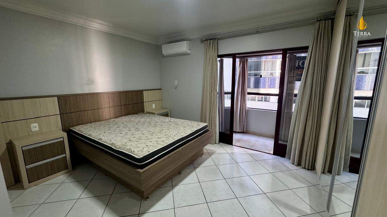 Residencial Clermont Ferrand Apartamento com 3 quartos, Centro: 