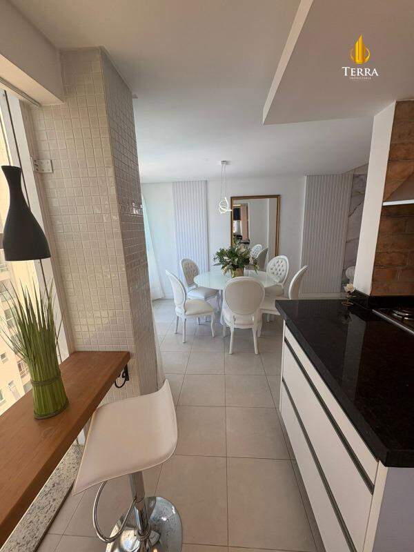 Edifício Residencial Golden Green Apartamento com 3 quartos, Pioneiros: 