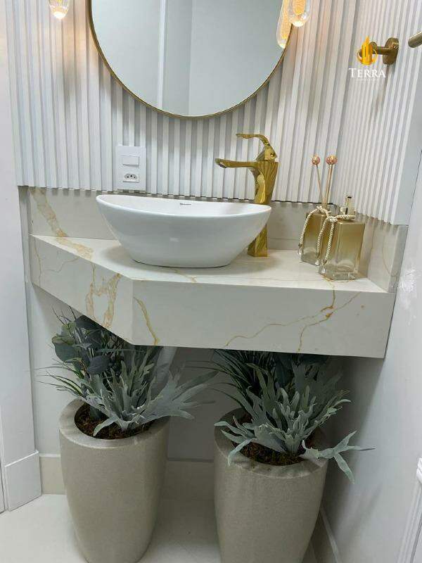 Magnifique Tower Residence Apartamento com 4 quartos, Centro: 
