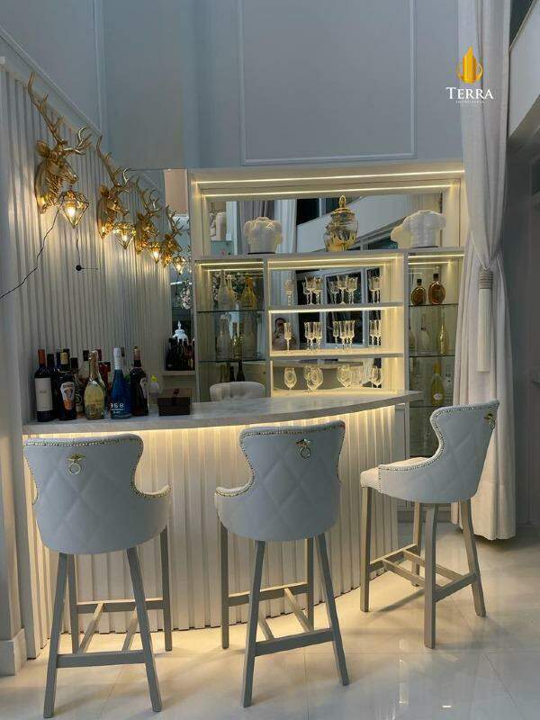 Magnifique Tower Residence Apartamento com 4 quartos, Centro: 