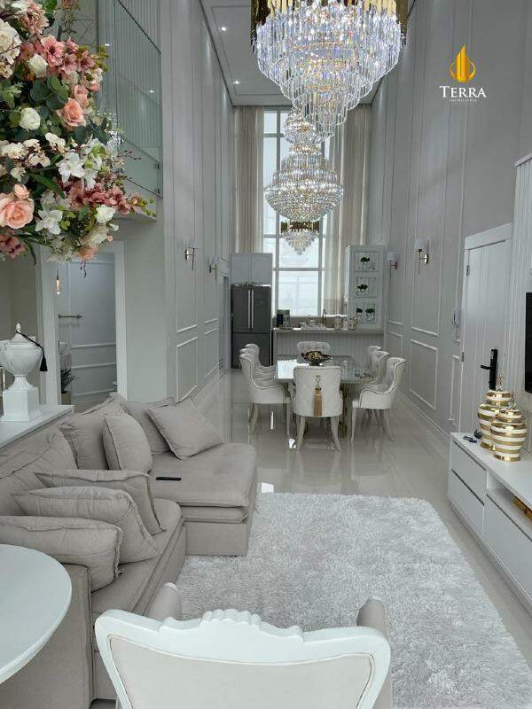 Magnifique Tower Residence Apartamento com 4 quartos, Centro: 