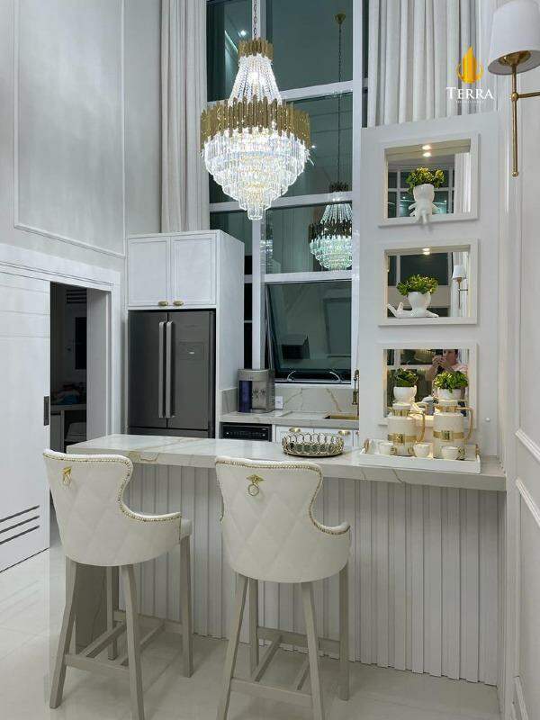 Magnifique Tower Residence Apartamento com 4 quartos, Centro: 