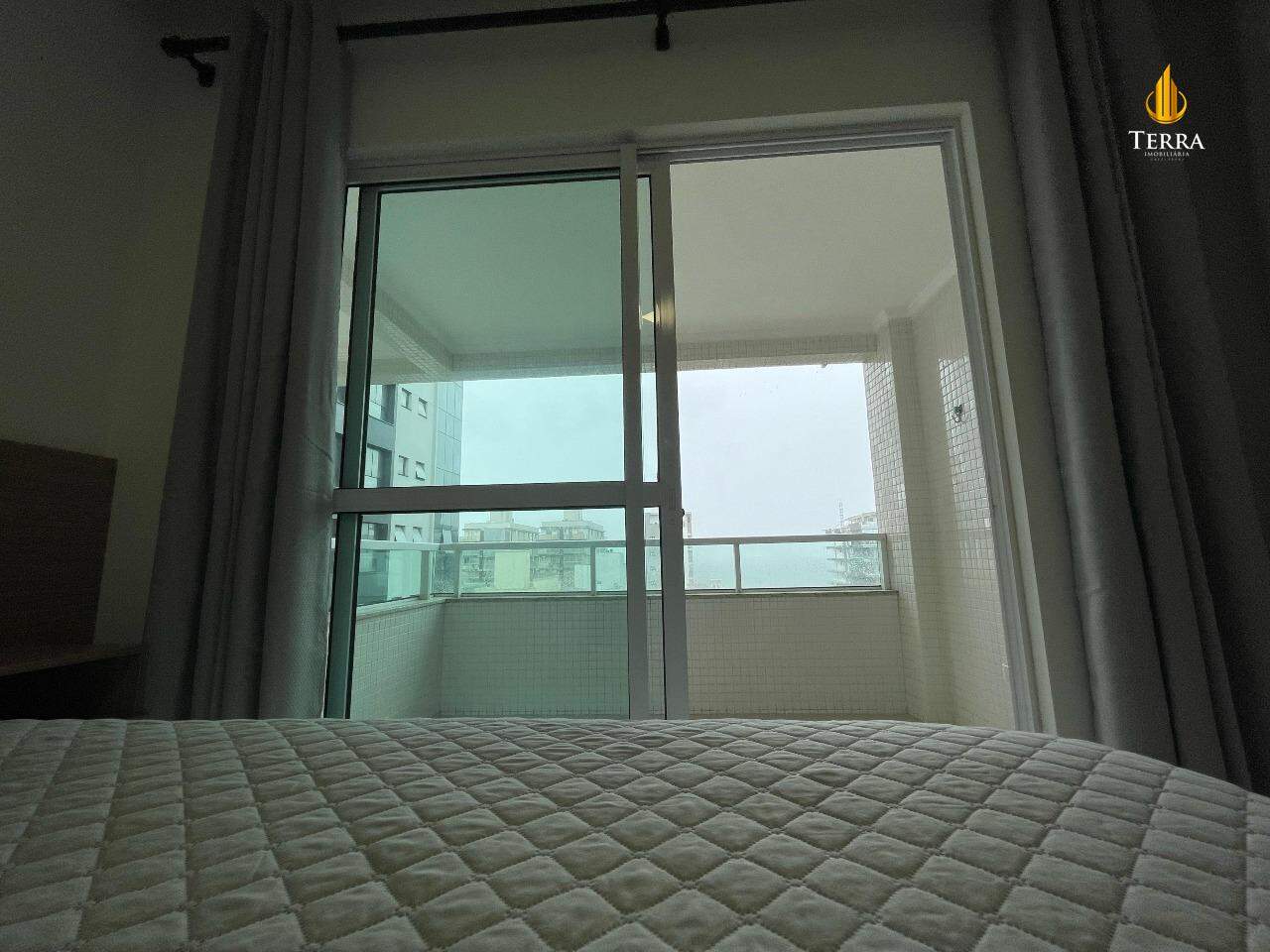Emerald Apartamento com 3 quartos, Praia Brava: 