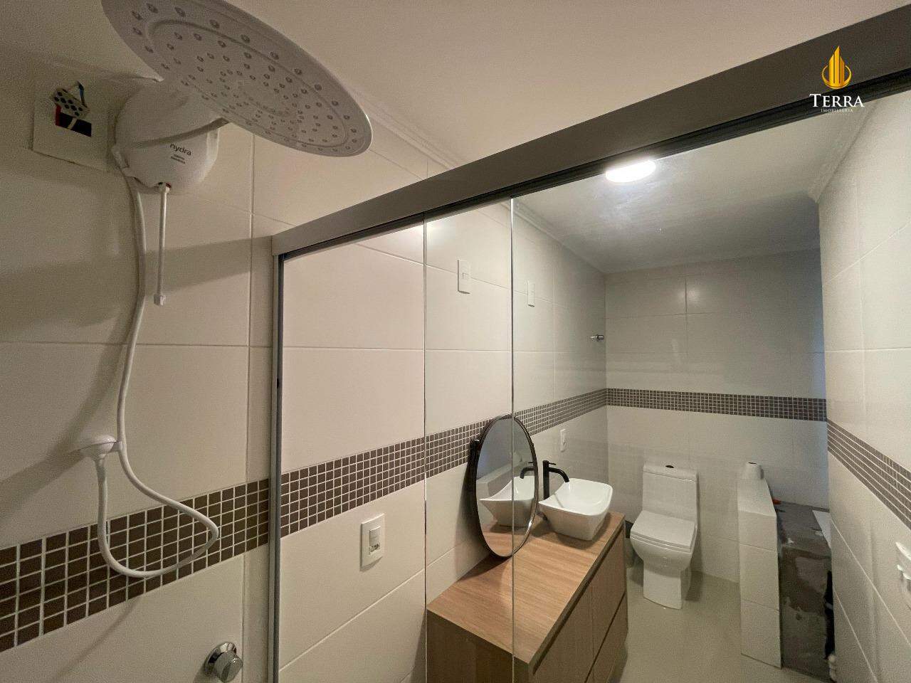 Emerald Apartamento com 3 quartos, Praia Brava: 