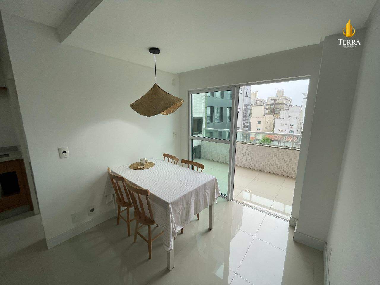 Emerald Apartamento com 3 quartos, Praia Brava: