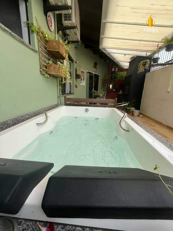 Casa com 4 quartos, São Judas: