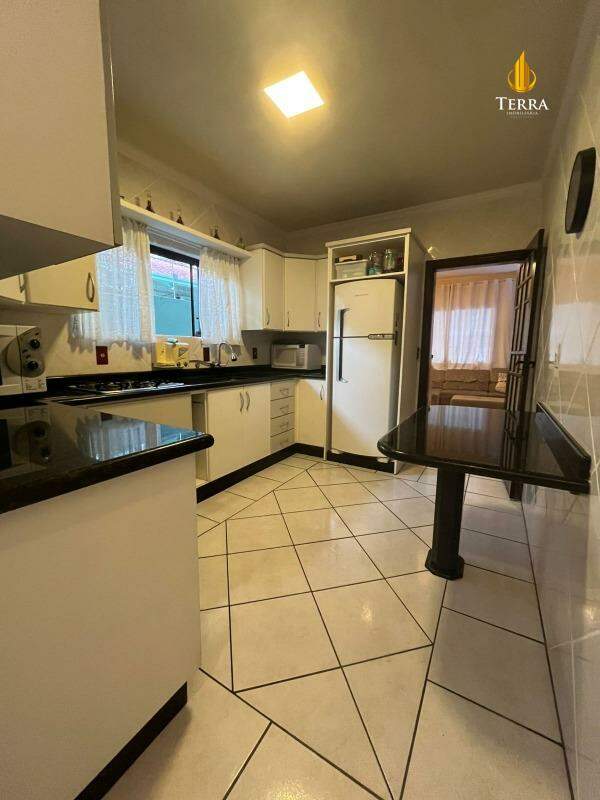 Casa com 4 quartos, São Judas: