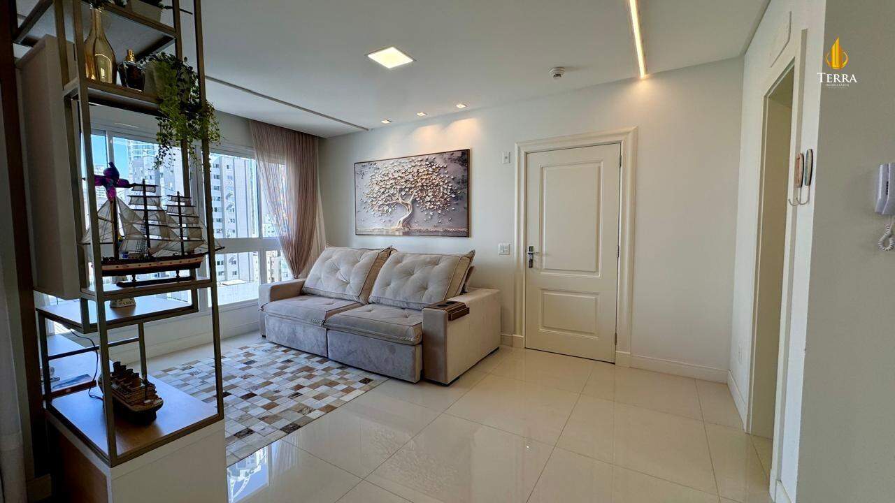 Hamptons Village Apartamento com 3 quartos, Centro: 