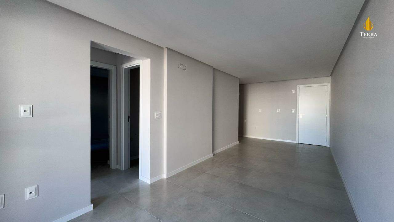 Edifício Ilha de Maiorca Apartamento com 2 quartos, Vila Operária: 