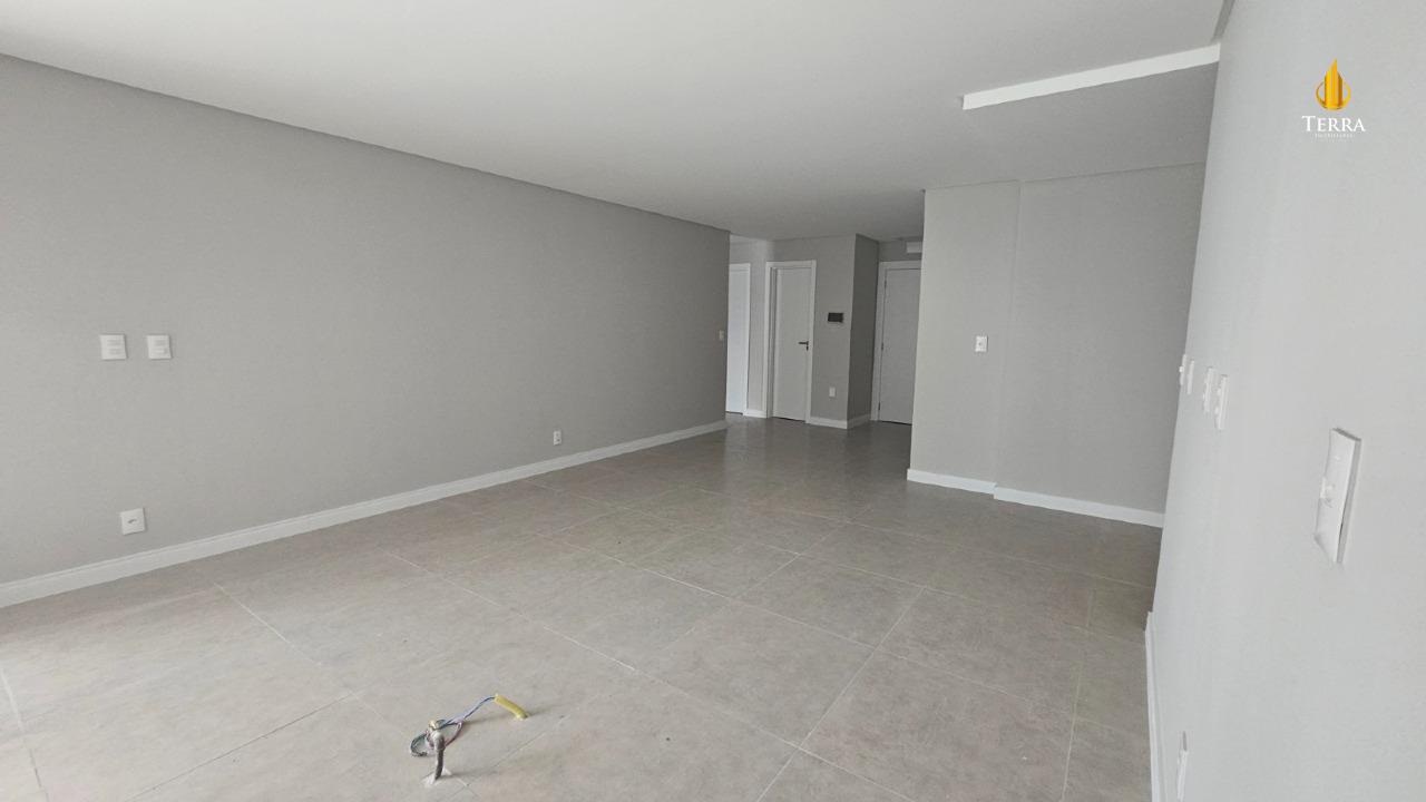 Sun Coast Residence Apartamento com 3 quartos, Fazenda: 