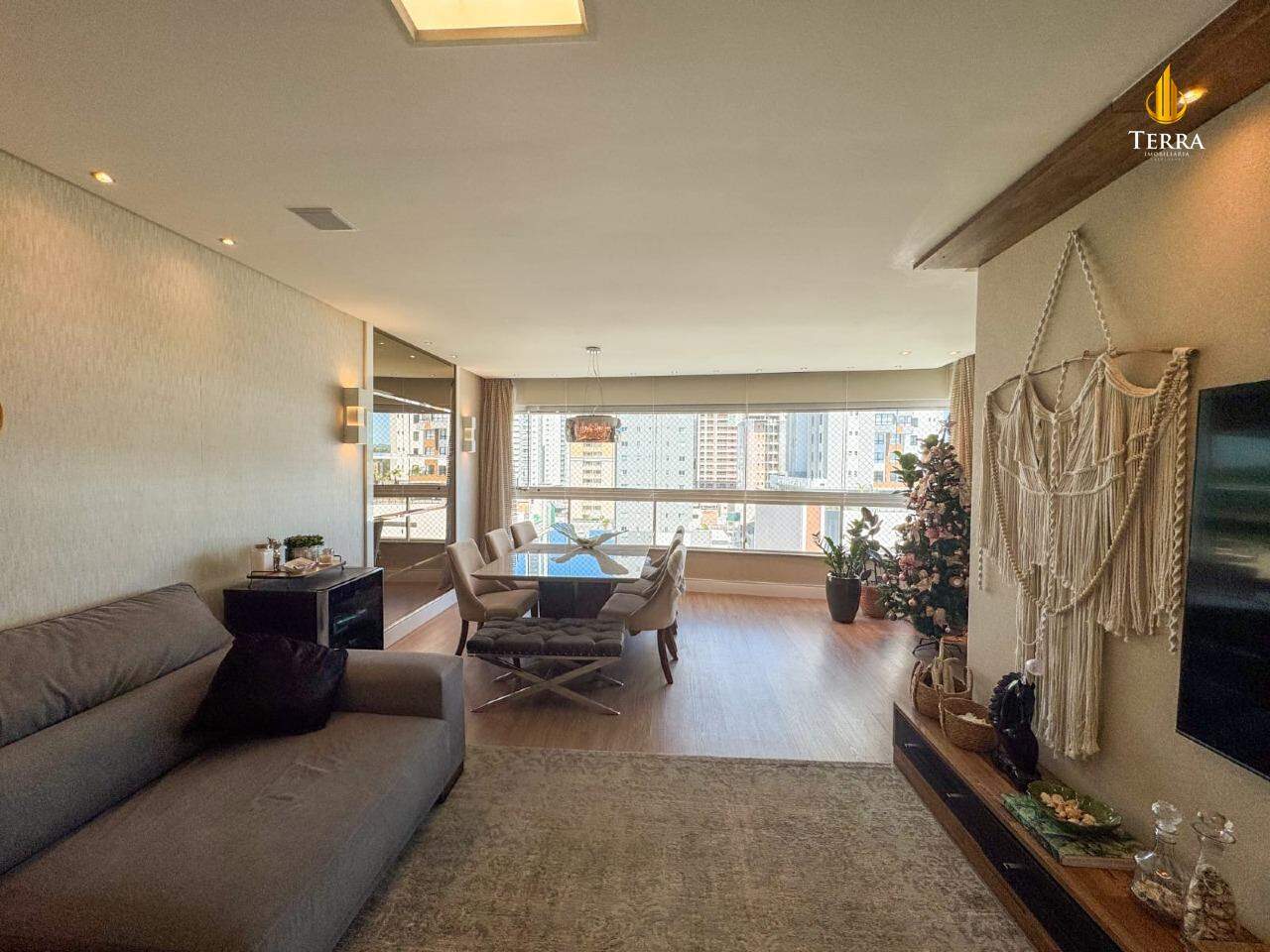 Residencial Haleiwa Apartamento com 3 quartos, Centro: 