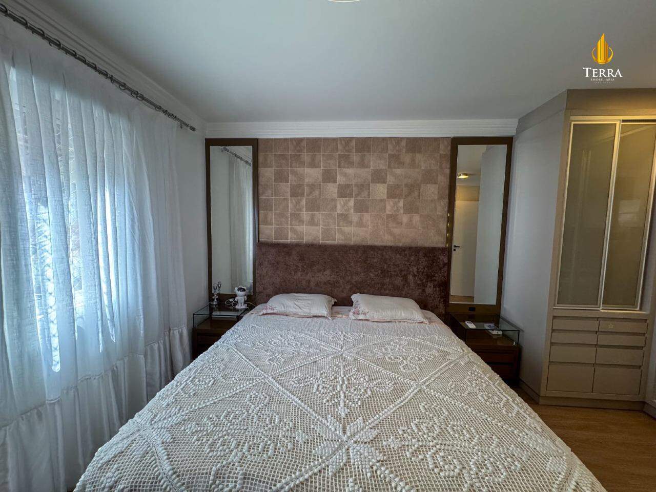 Residencial Haleiwa Apartamento com 3 quartos, Centro: 