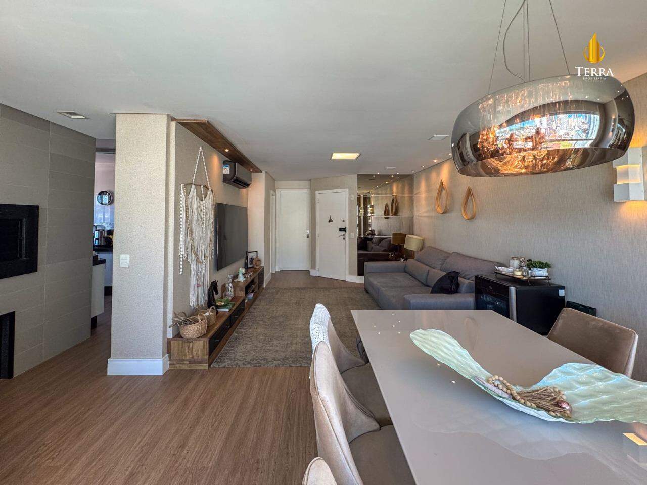 Residencial Haleiwa Apartamento com 3 quartos, Centro: 