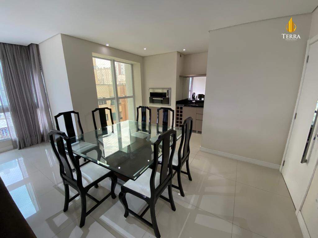  Apartamento com 4 quartos, Centro: 