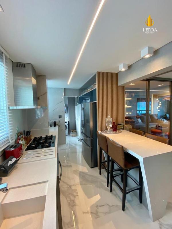 Edifício Luz do Mar Apartamento com 3 quartos, Centro: 