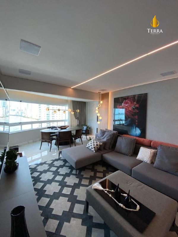 Edifício Luz do Mar Apartamento com 3 quartos, Centro: 