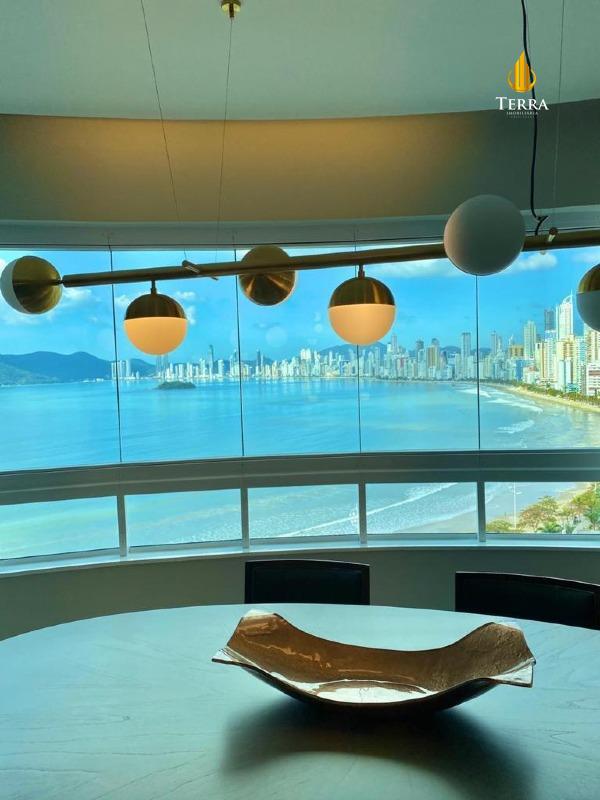 Edifício Luz do Mar Apartamento com 3 quartos, Centro: 