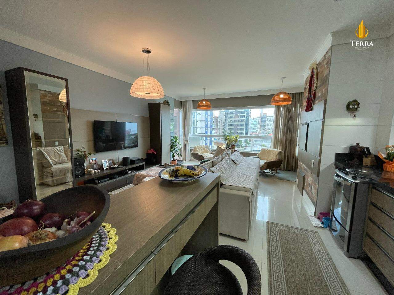 Edifício Porto Madero Apartamento com 2 quartos, Praia Brava: 