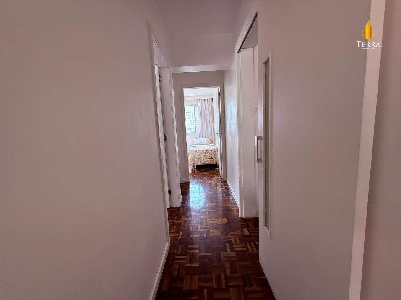 Edifício Alfa Centauro Apartamento com 3 quartos, Centro: 